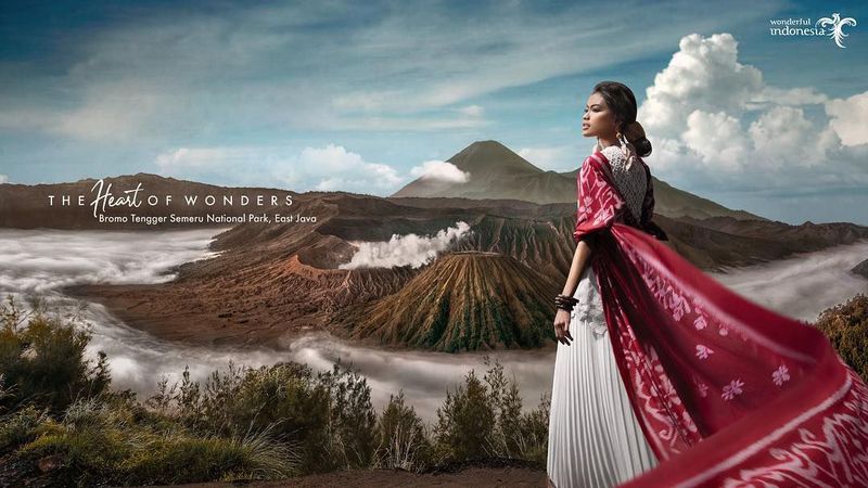 Liburannya Laras Sekar, Model Indonesia di Iklan Make Up Kim Kardashian