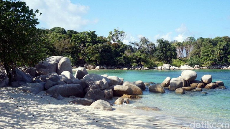 Bukan Belitung, Ini Pantai Laskar Pelangi ala Bintan