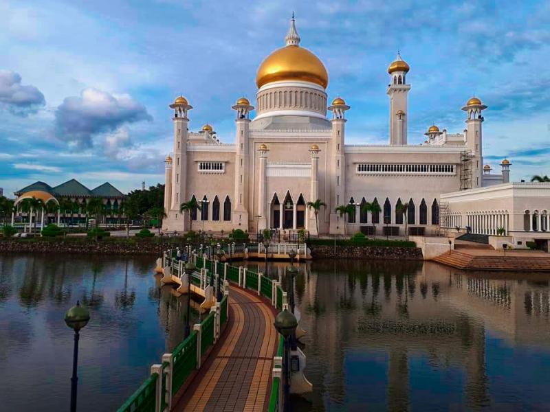 Inilah Brunei, Negara yang Terkenal dengan Keindahan Masjidnya